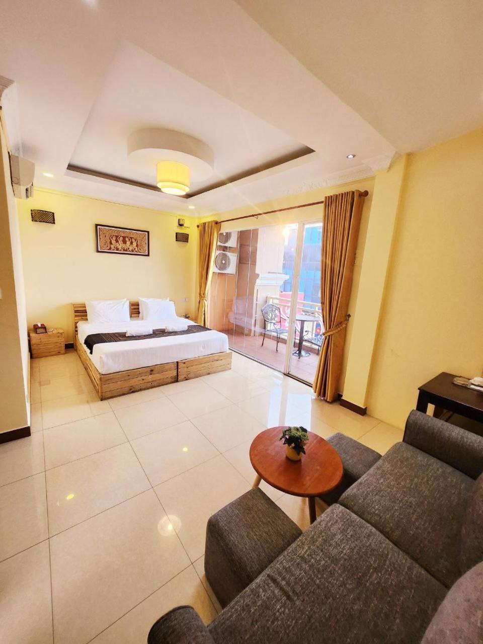 Soma Hotel Phnom Penh Ngoại thất bức ảnh
